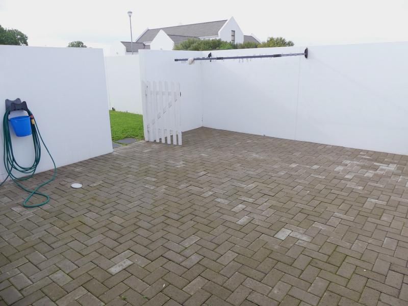 3 Bedroom Property for Sale in Golden Mile Western Cape